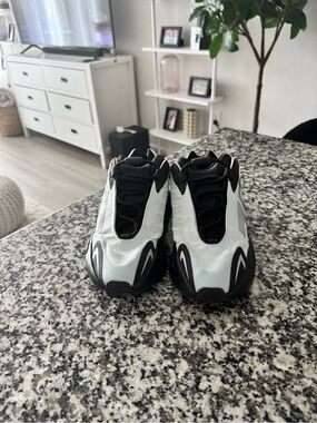 Adidas Yeezy Boost 700 V2 – “Static”